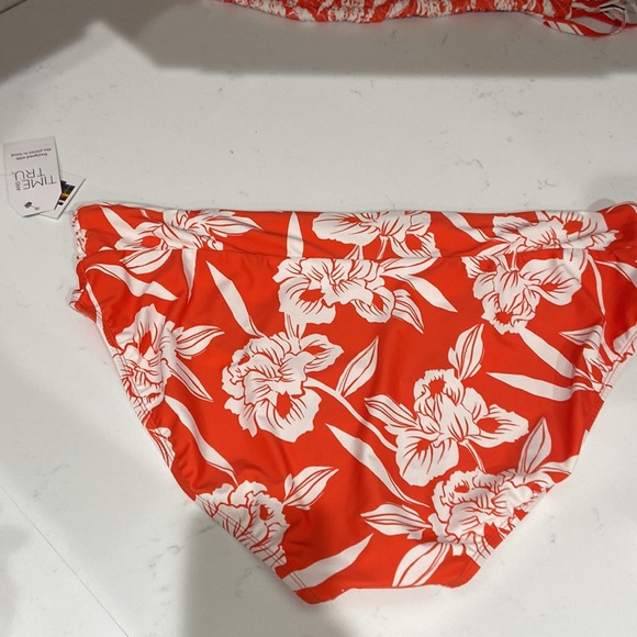 3x 24w-26w orange and white floral bikini ❤️🔥 NWT time and tru - Picture 7 of 16